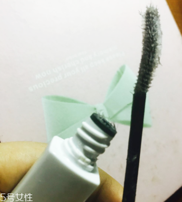 KATE睫毛打底膏怎么卸？化妝水濕敷2分鐘