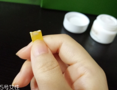 lamer海藍(lán)之謎乳霜怎么用？比海藍(lán)之謎面霜更清透
