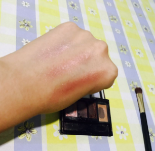 KATE眼影飛粉嗎？持久不飛粉