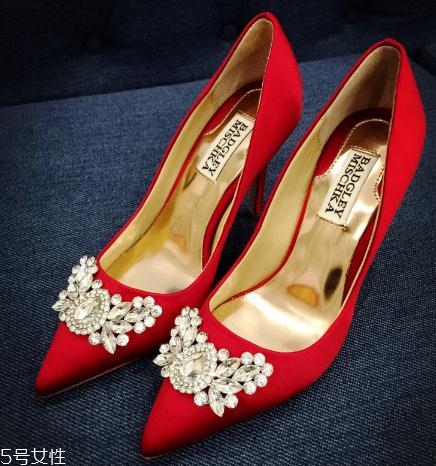 badgley mischka是什么檔次？婚鞋中的背影殺手