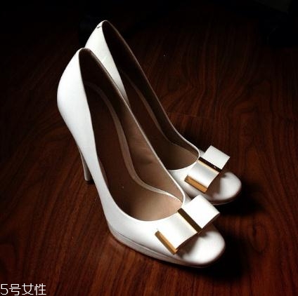 stella luna鞋碼偏大嗎？精湛工藝讓你秒入坑