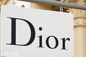 dior迪奧和香奈兒化妝品哪個好？檔次更高