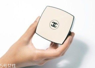 dior迪奧和ysl圣羅蘭氣墊哪個好？
