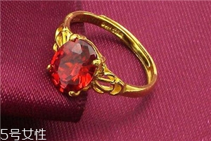 石榴石戒指一般多少錢？不同等級(jí)價(jià)格不同