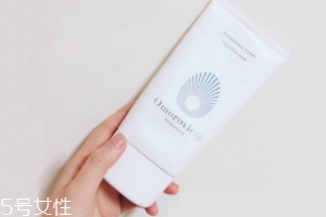 omorovicza薄荷潔面膏適合什么膚質(zhì)？干皮最適合