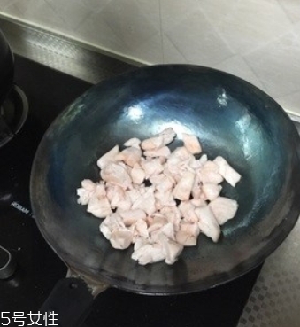 章丘鐵鍋怎么開鍋？臻三環(huán)鐵鍋開鍋教程