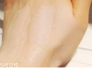 圣羅蘭超模粉底液適合什么皮膚？干皮福音