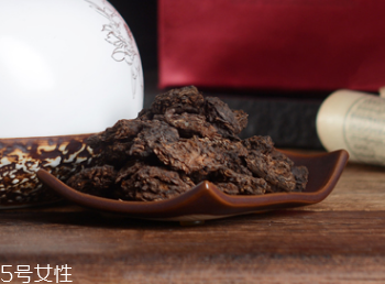 老茶頭減肥嗎？普洱茶能刮油