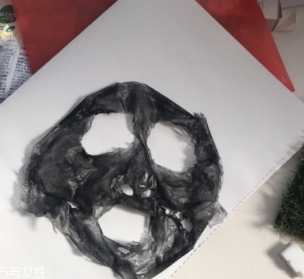 black gel pack撕拉面膜怎么樣？