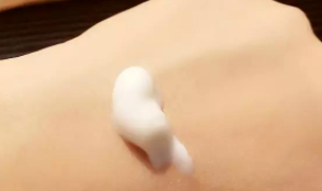 伊思蝸牛潔面乳怎么樣？敏感肌也適合