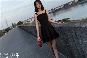 女生怎么穿有個(gè)性？做個(gè)性感又迷人的酷girl