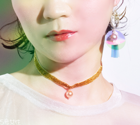 女生怎么穿有個(gè)性？做個(gè)性感又迷人的酷girl