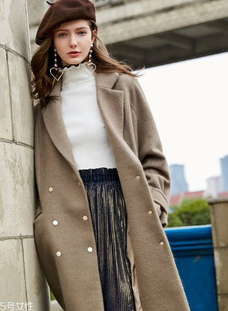 女生怎么穿衣服有氣質(zhì)？這三件單品必不可少
