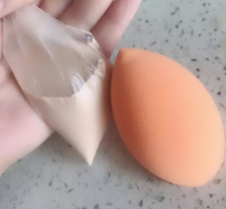 美妝蛋能用洗面奶洗嗎？洗面奶洗不掉彩妝
