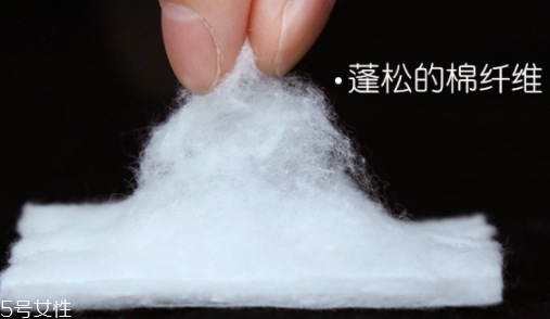 乳液要用化妝棉擦嗎？涂乳液用化妝棉效果好