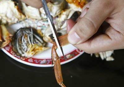 陽澄湖大閘蟹怎么吃？食陽澄湖大閘蟹注意事項