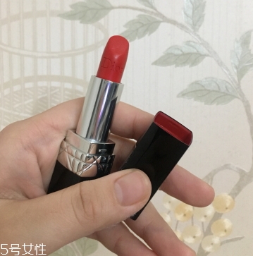 迪奧口紅844適合什么膚色？顯白嗎？
