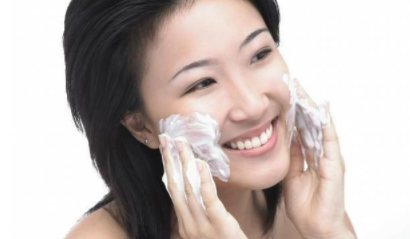 早上洗臉要用洗面奶嗎？油皮才需要