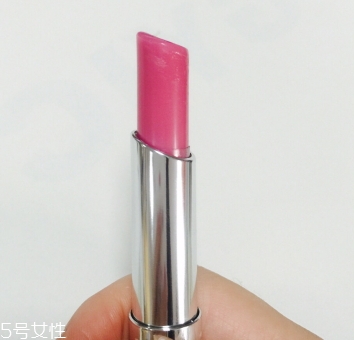 迪奧005和004哪個(gè)好看？