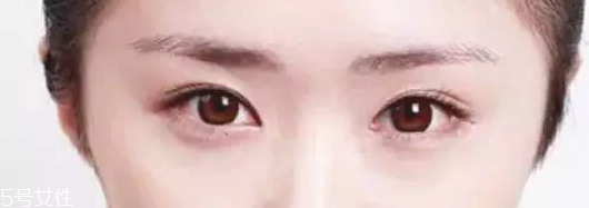 眉粉怎么選顏色好看？淺咖色不挑膚色