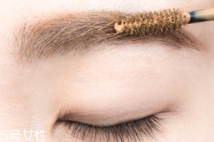 染眉膏可以保持多久？防水染眉膏一天不脫妝