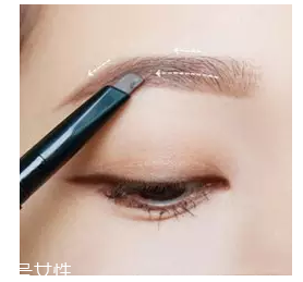 眉粉怎么畫眉毛好看？這么用眉妝超完美