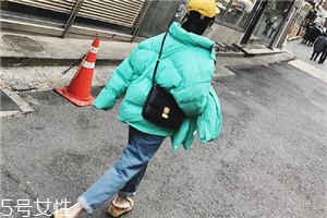 牛仔褲脫漿是什么意思？脫漿之后更柔軟