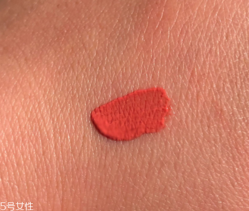 Mac唇釉哪個(gè)顏色最火？Tattoo my heart斬男色