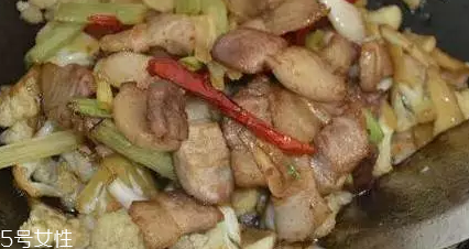 花椰菜炒肉怎么做好吃？這么做簡(jiǎn)單又美味