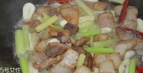 花椰菜炒肉怎么做好吃？這么做簡(jiǎn)單又美味