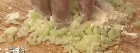 吃花菜可以減肥嗎？熱量低適合減肥時吃