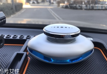 汽車香水怎么安裝？香水座需粘貼