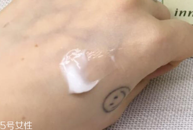 悅詩風(fēng)吟滋潤面霜怎么樣？適合干皮的春夏面霜