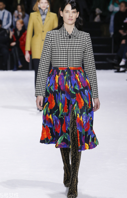 balenciaga巴黎世家2018秋冬系列好看嗎_有哪些款式？