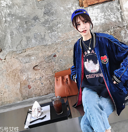 牛仔褲怎么分男女？輕松辨別化解尷尬