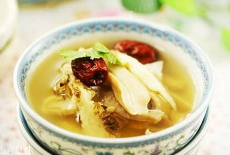 豬肚湯可以放當(dāng)歸嗎