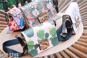 furla包包怎么打開？超百搭的心機包包