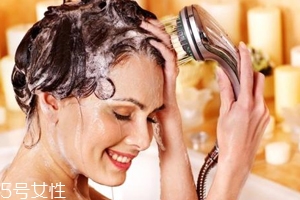 洗發(fā)水能當(dāng)沐浴露用嗎？可以偶爾使用