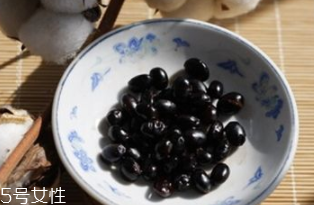 黑豆泡醋用生豆還是熟豆？熟不熟都可以