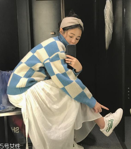 格子毛衣怎么搭配？盡顯減齡學(xué)院風(fēng)