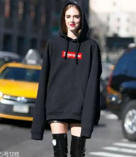 男生喜歡女生穿什么風(fēng)格衣服？男生不能抵擋的穿衣風(fēng)格