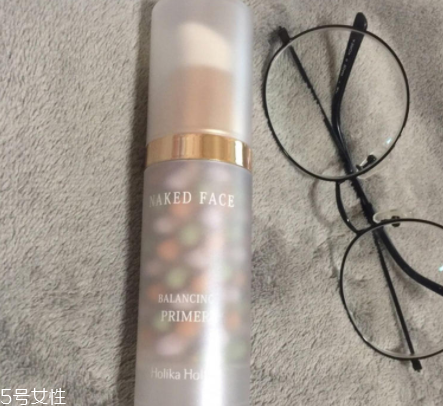 holika隔離霜好用嗎？性價(jià)比極高的干皮隔離霜