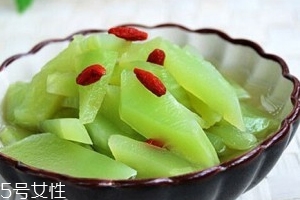 萵筍生吃好還是熟吃好？煮熟后維生素含量大大降低