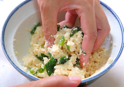 怎么用黃豆做豆?jié){、豆腐、豆腐腦
