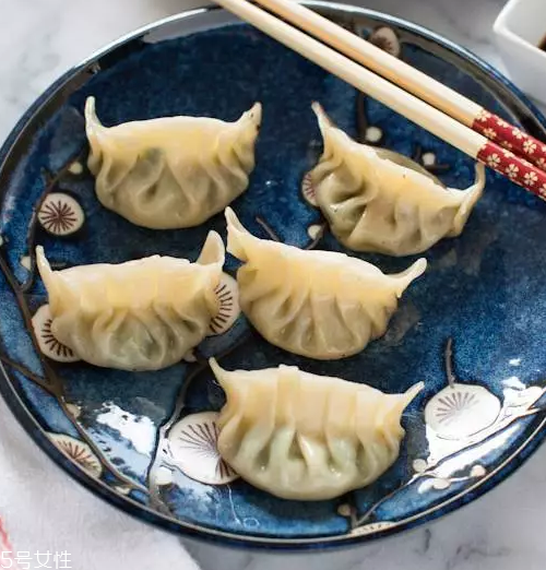 餃子餡用豬的哪塊肉好？前腿肉是餃子餡首選