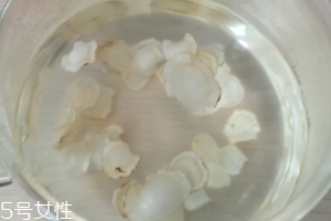 西洋參晚上可以喝嗎？晚上喝影響睡眠