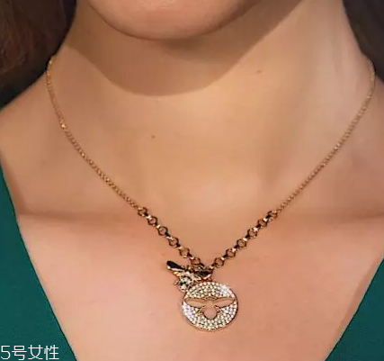 施華洛世奇小蜜蜂項鏈多少錢？
