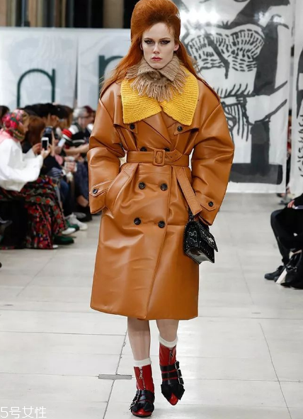 miumiu2018秋冬系列好看嗎_有哪些款式？