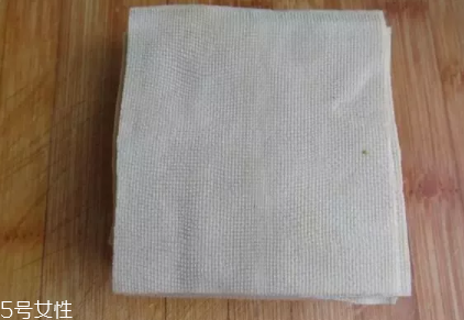 豆腐皮能油炸嗎？火候太猛容易炸糊
