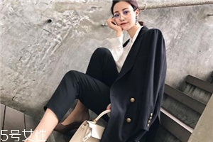 雙排扣西裝怎么搭配？盡顯帥氣女王范兒